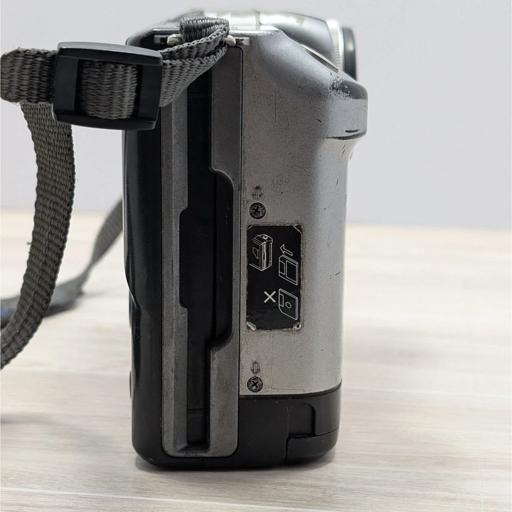 Sony Mavica MVC-FD88 1.3MP Digital Camera - For Parts / Repair Only